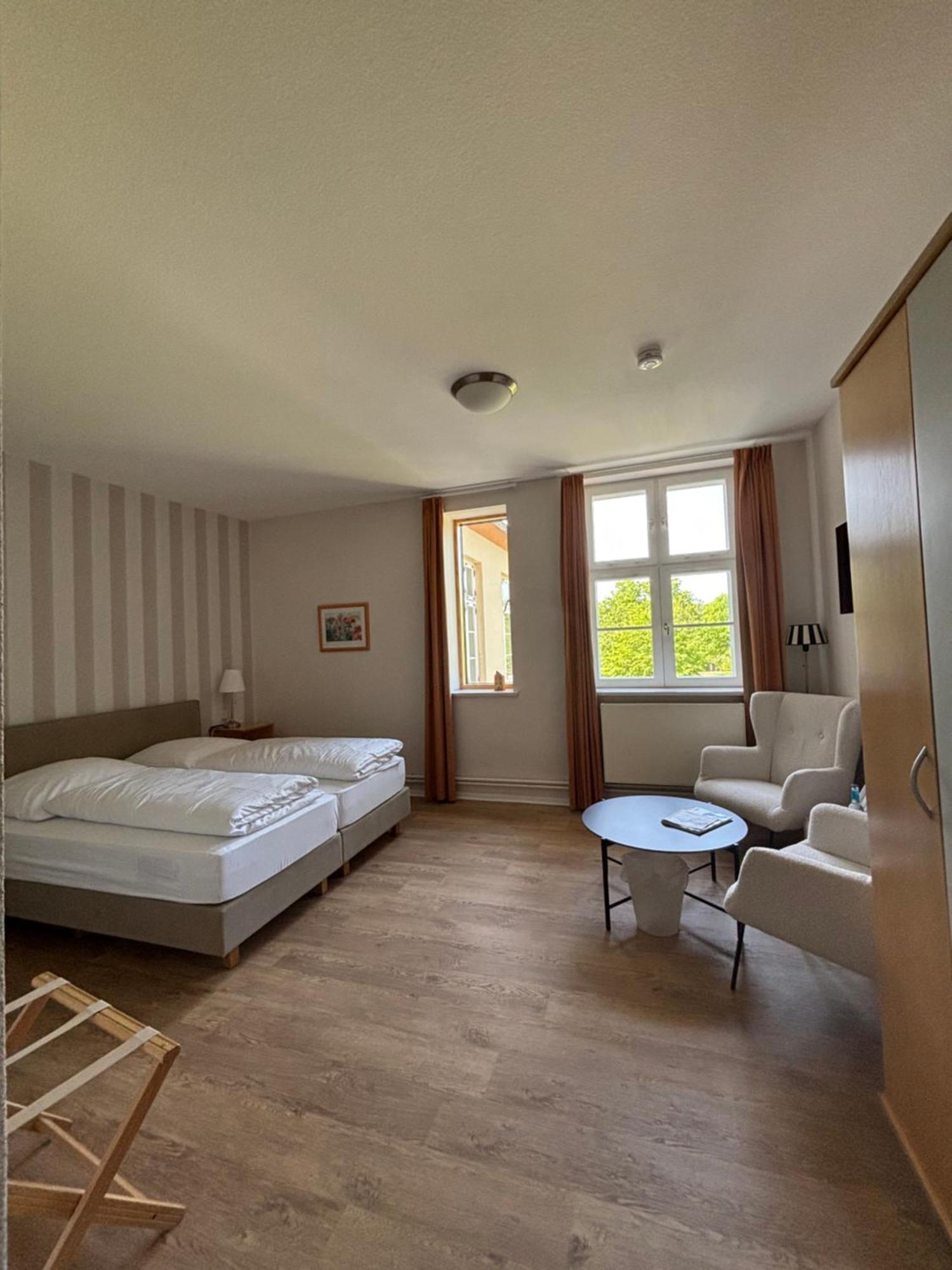 Hotel Zollhaus Schleswig Exterior photo